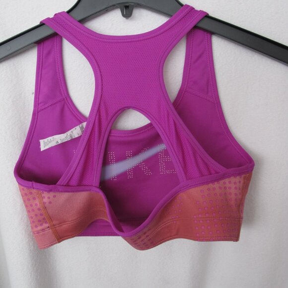 Nike Reversible Sports Bra - Picture 10 of 11